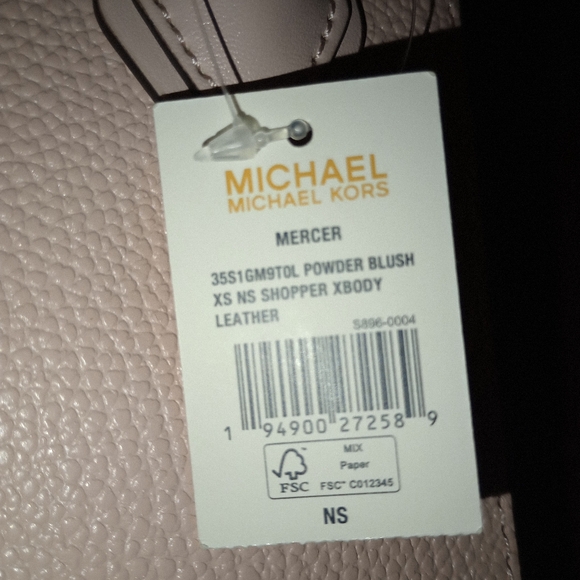 NWT Michael kors Mercer Extra-Small Pebbled Leather Crossbody Bag Powder Blush - Picture 13 of 14